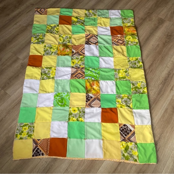 Vintage quilt small patchwork throw blanket quilt car blanket vintage handmade - Picture 1 of 7